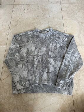 Hollister Gray Leaf Camo Crewneck Pullover